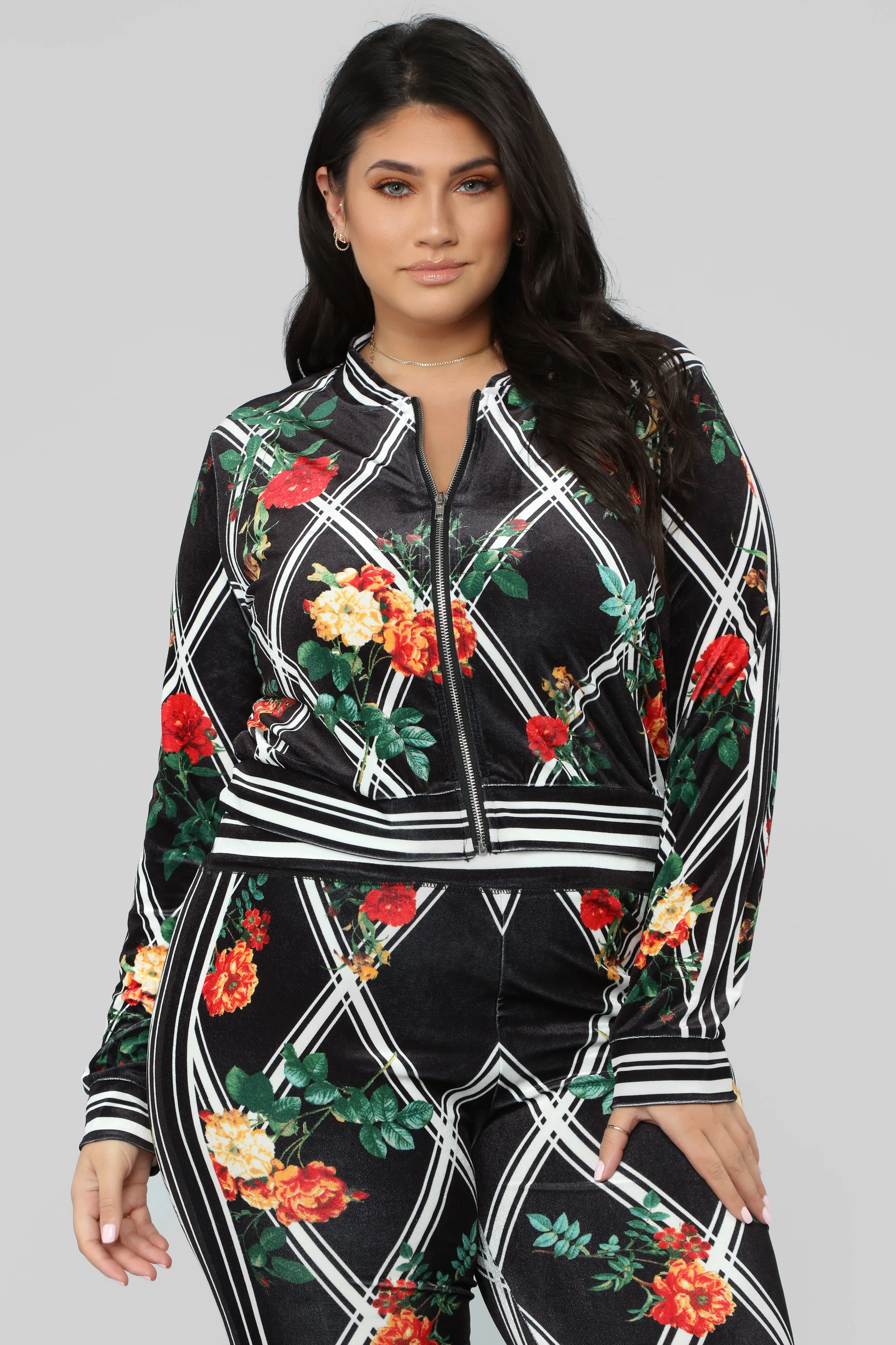 Avah Velvet Loungewear Set - Black/Multi