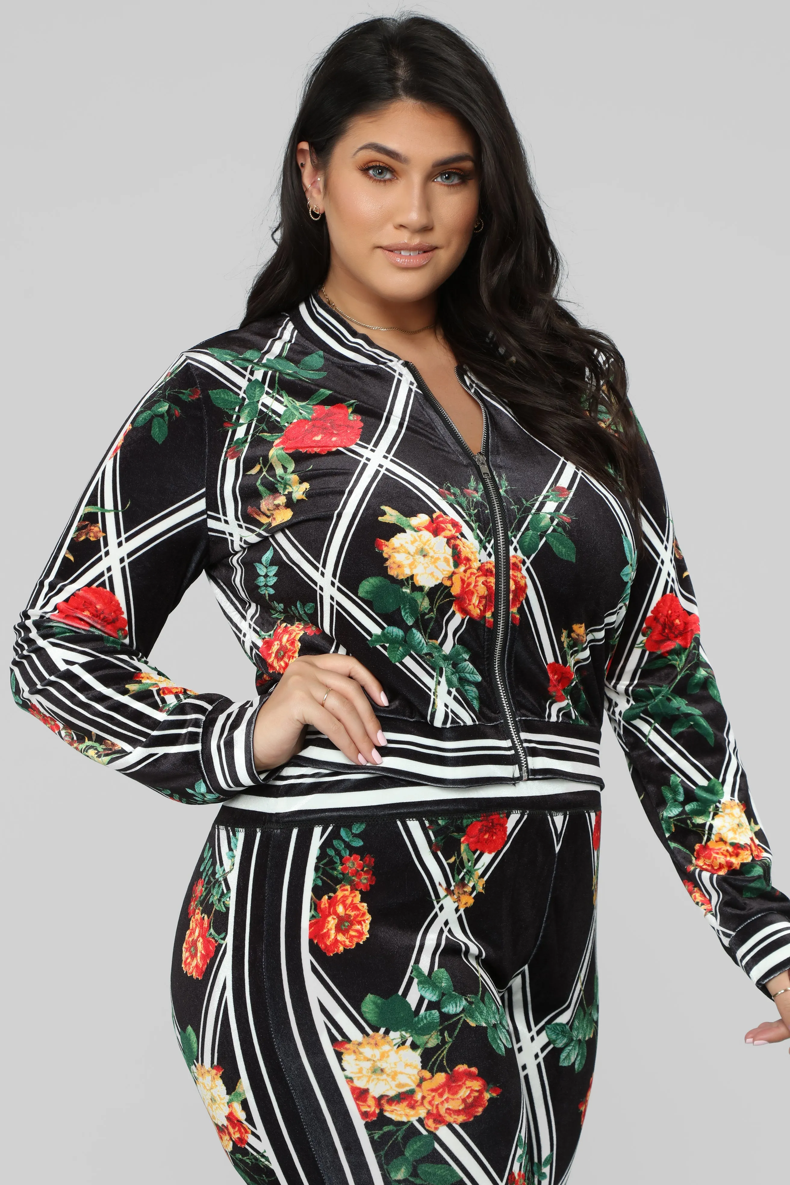 Avah Velvet Loungewear Set - Black/Multi