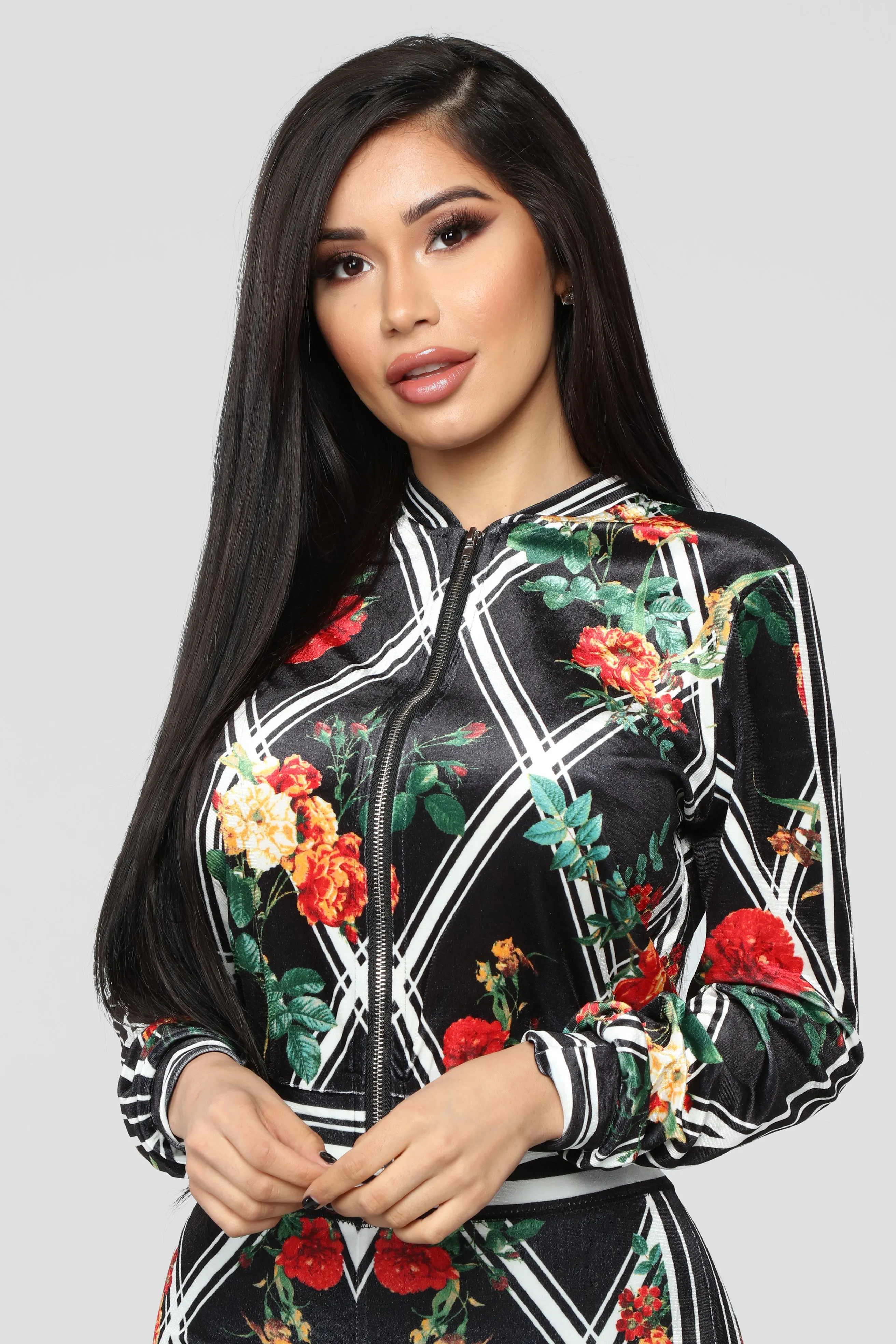 Avah Velvet Loungewear Set - Black/Multi