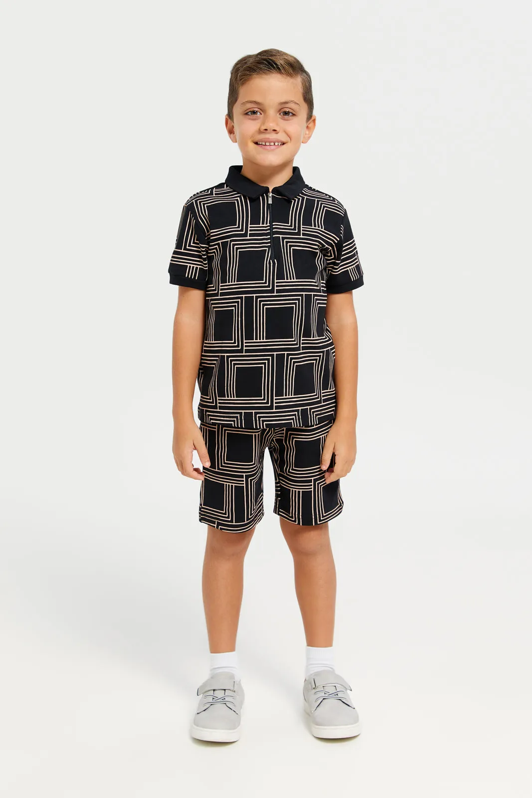 Boys Black Printed T-Shirt With Shorts Set (2 Piece)